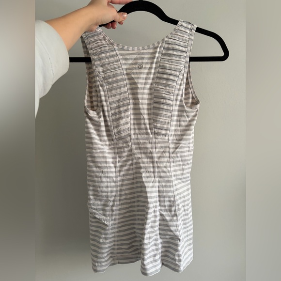 LULULEMON Rib Back Tank Grey and White - Picture 2 of 2